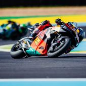Die 3,8 km lange Strecke von Brasilien war für die aktuellen Teams und Fahrer Neuland, doch Red Bull KTM Factory Racing konnte dank des 7. Platzes von Pedro Acosta neun Punkte einfahren.